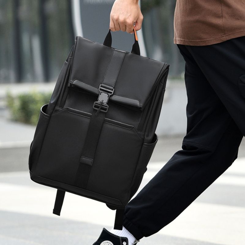 Large Capacity Lightweight Travel Men's Backpack