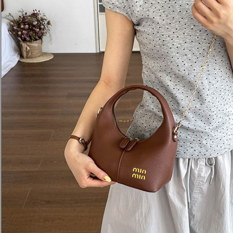 Luxury Patent Leather Dumpling Bag – Retro Style Women's Fashion Handbag