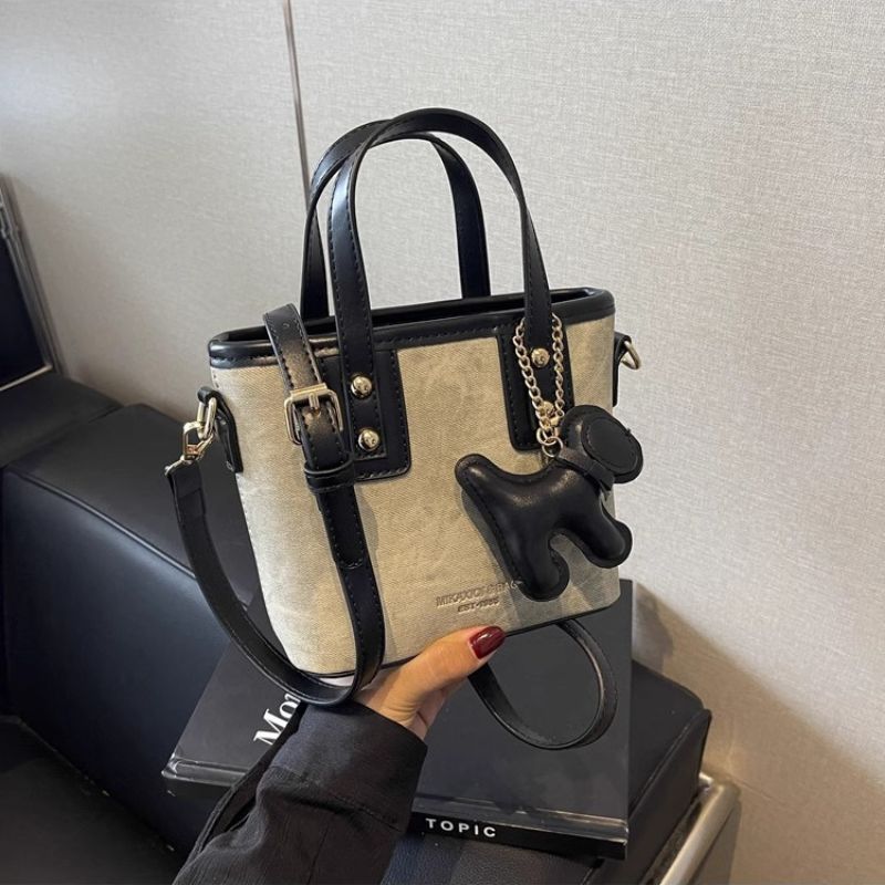 Women's Handbag 2026 New Style – High-End Retro Fashion Bag