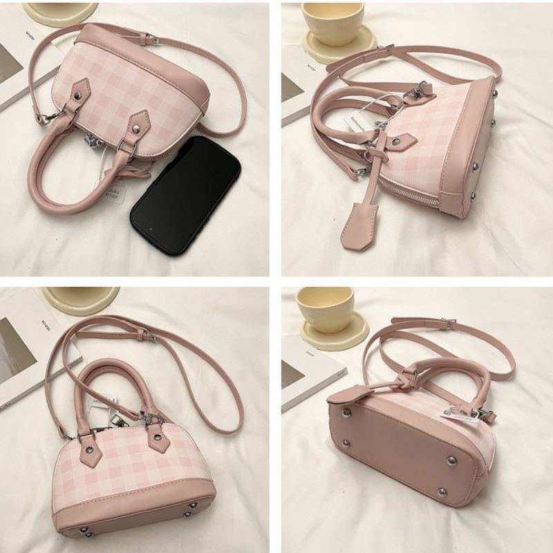 Elegant Checkered Shoulder Bag – Trendy Women's Crossbody Handbag