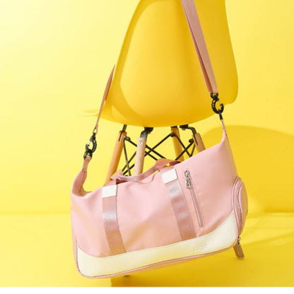 Traveling Sports Duffle Bag With independent shoe compartment and wet separation