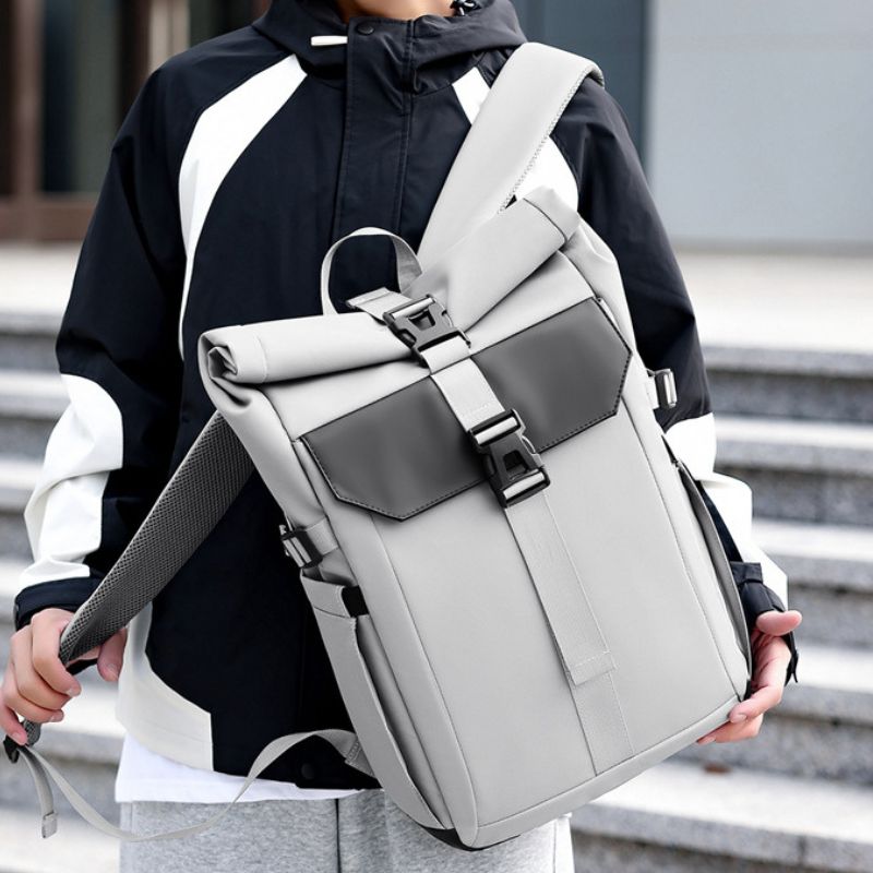 Large capacity backpack for business commuting, suitable for outdoor leisure and sports - Define your Purpose