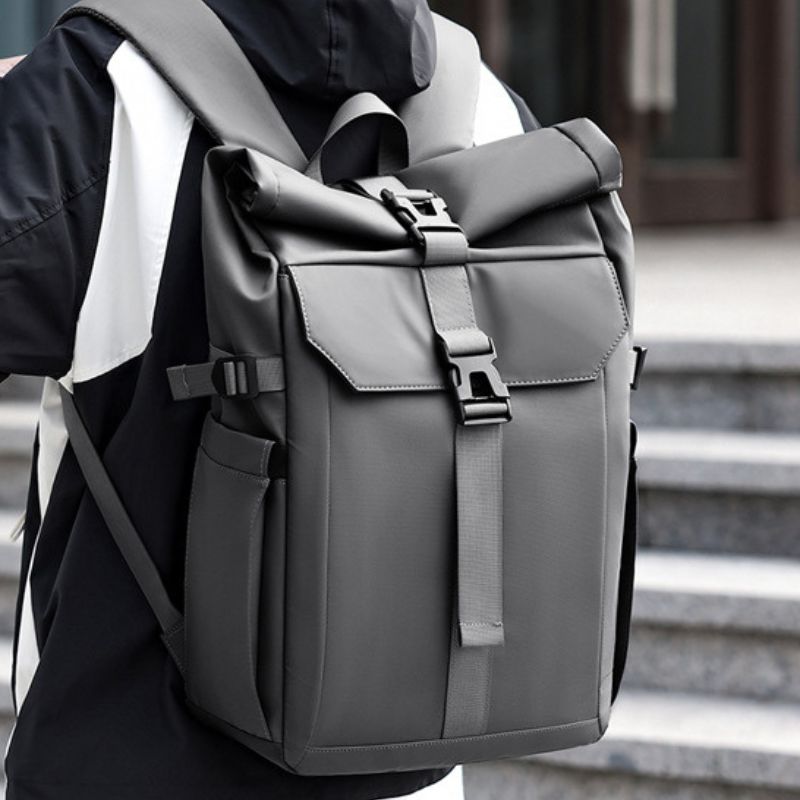 Large capacity backpack for business commuting, suitable for outdoor leisure and sports - Define your Purpose