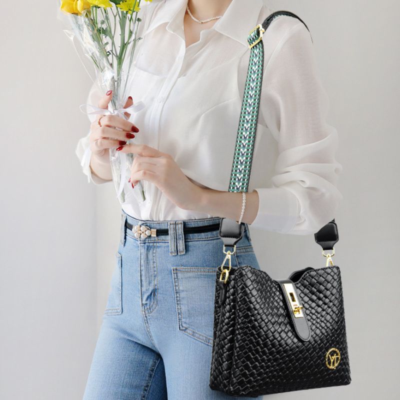 Retro Style Hand Crafted Women Shoulder Bag