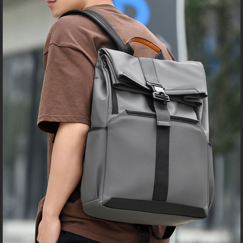 Large Capacity Lightweight Travel Men's Backpack