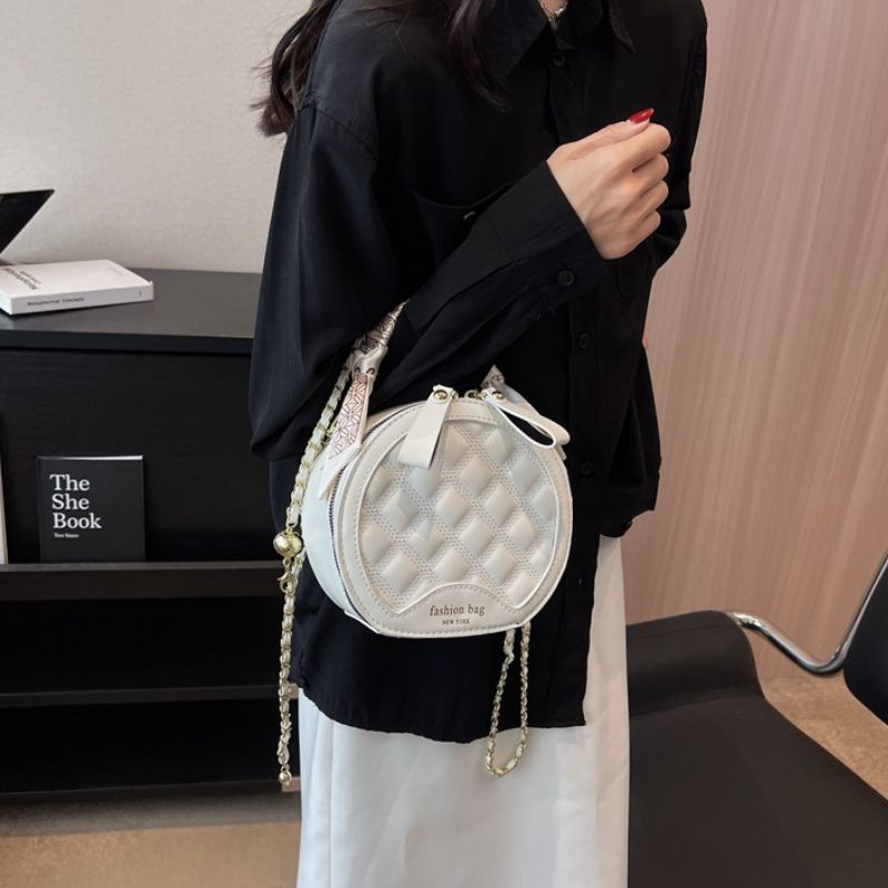 PU Women Diamond Embroidery Small Round Bag