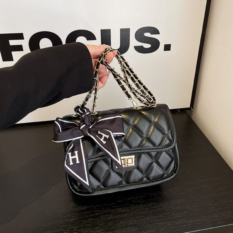 Women Autumn Style Diamond Chain Shoulder Bag