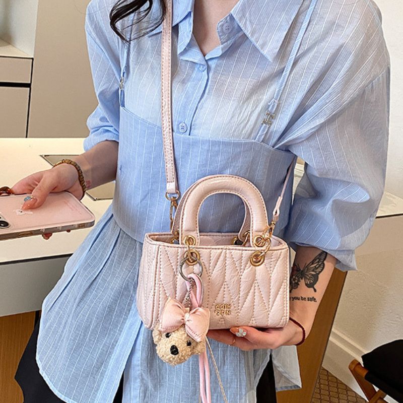 Luxury Diamond Elegant Scarf Accent Shoulder & Crossbody Bag For Women