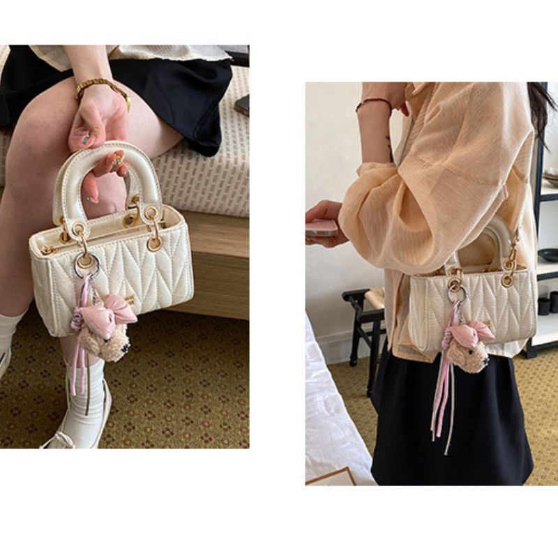 Luxury Diamond Elegant Scarf Accent Shoulder & Crossbody Bag For Women