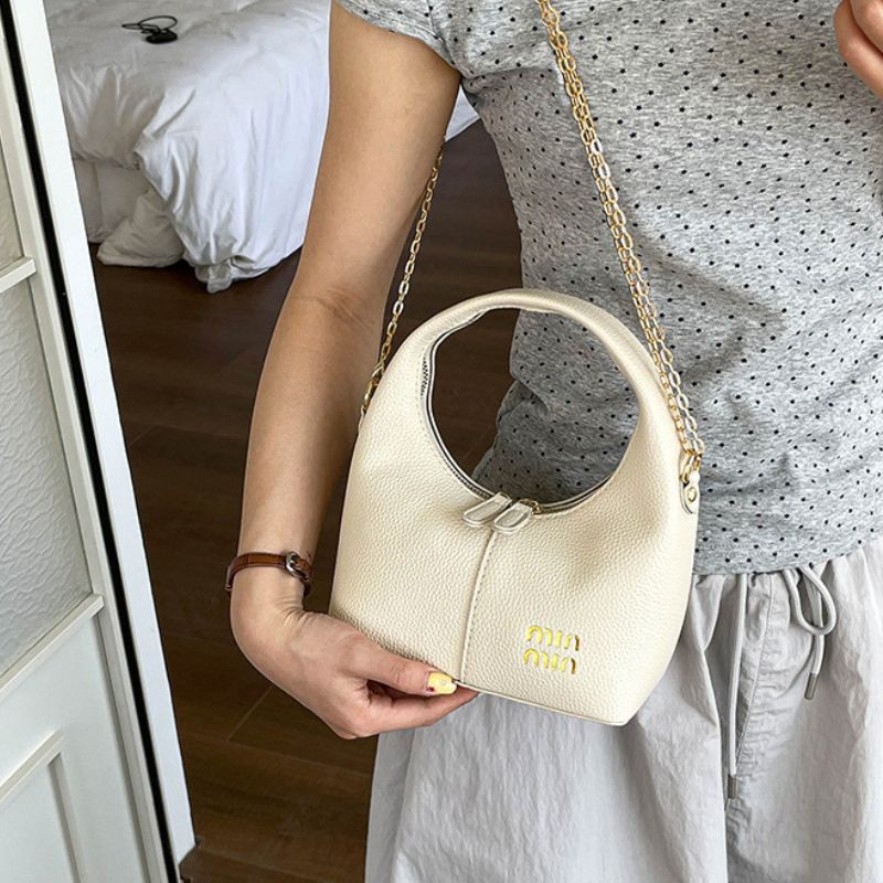 Luxury Patent Leather Dumpling Bag – Retro Style Women's Fashion Handbag