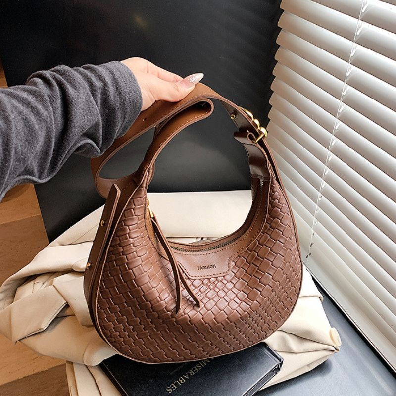 Retro Crescent Handbag for Women – Elegant Dumpling Shoulder & Underarm Bag