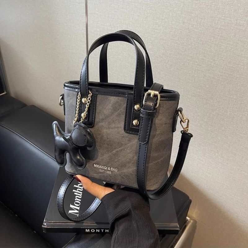 Women's Handbag 2026 New Style – High-End Retro Fashion Bag