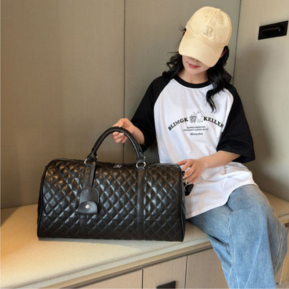 Elegant Quilted Carry-On Travel Bag – Large Capacity Weekend & Travel