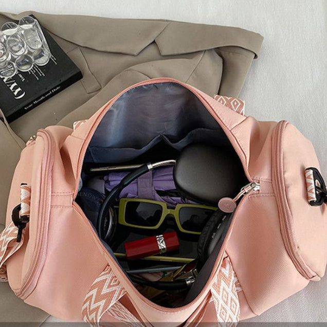 Versatile Outdoor Adventure Travel & Gym Duffel Bag with Large Capacity