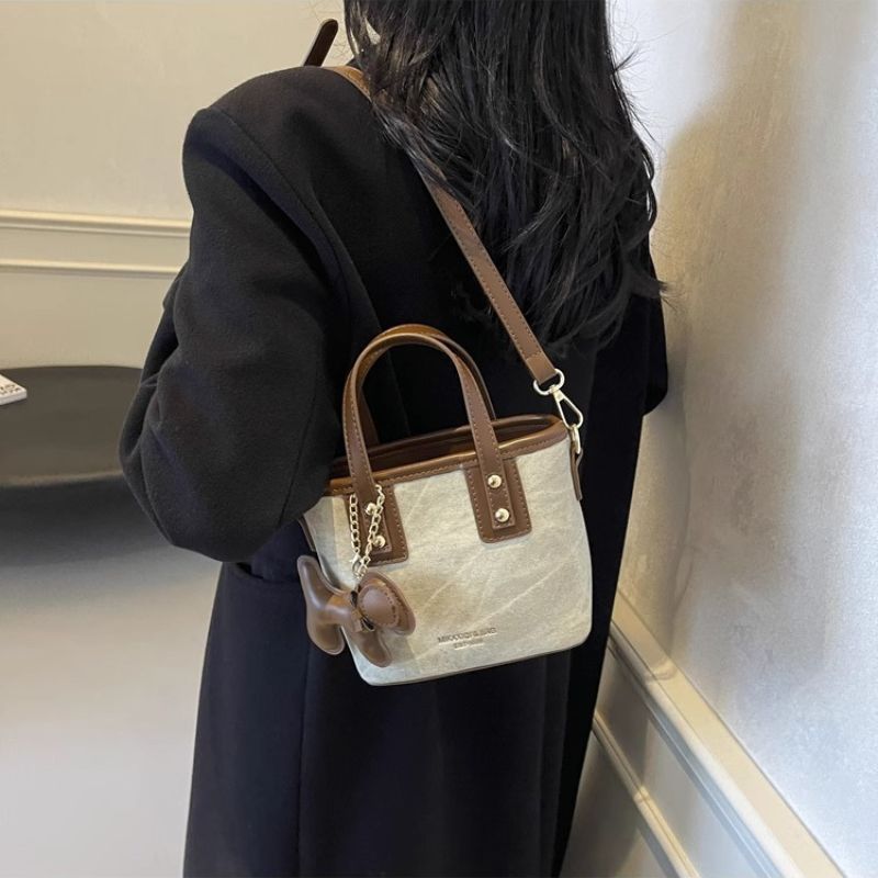 Women's Handbag 2026 New Style – High-End Retro Fashion Bag