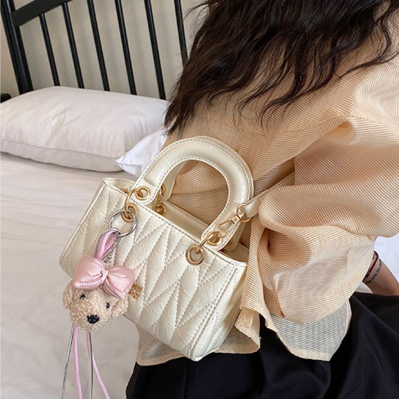 Luxury Diamond Elegant Scarf Accent Shoulder & Crossbody Bag For Women