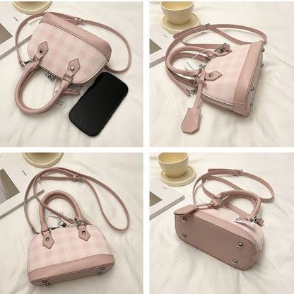 Elegant Checkered Shoulder Bag – Trendy Women's Crossbody Handbag