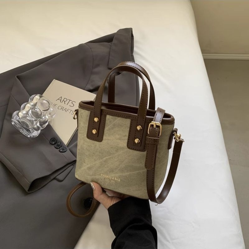 Women's Handbag 2026 New Style – High-End Retro Fashion Bag